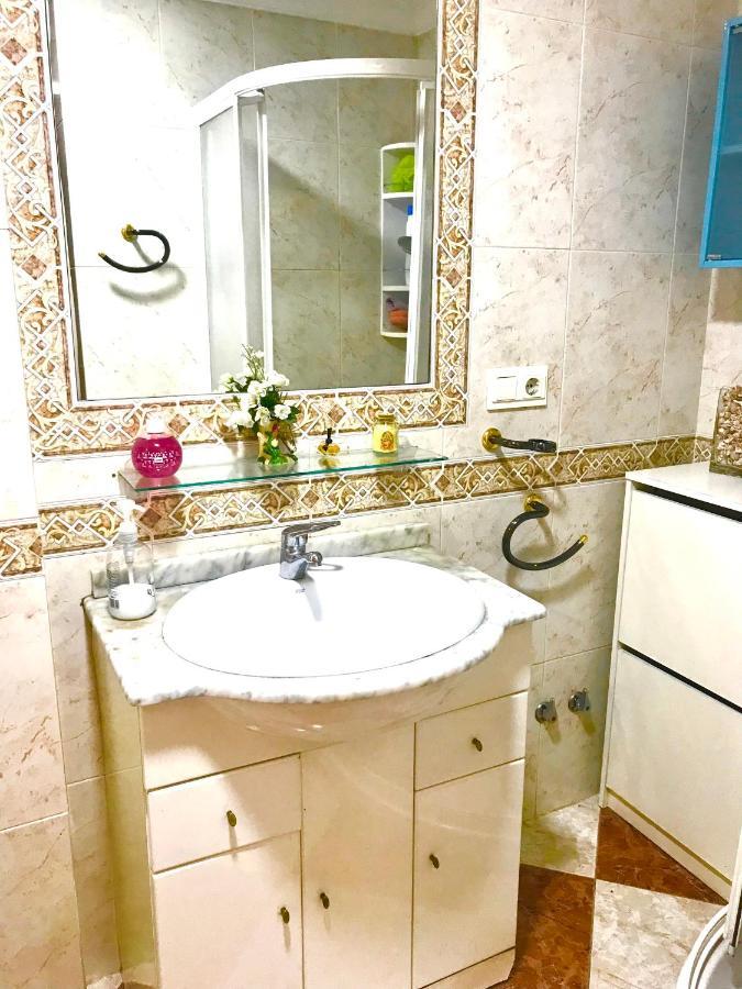 2 Minutes From The Beach!!! Great Apartment!!! Nerja Exterior foto